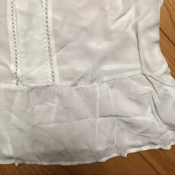 NWT H&M Silky, Sheer White Short-Sleeved Blouse with Peplum Waist - Picture 4 of 7